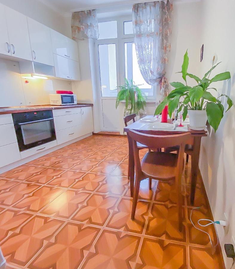 Rent Kiev Apartment 2 Min Metro Chernihivska Exterior foto