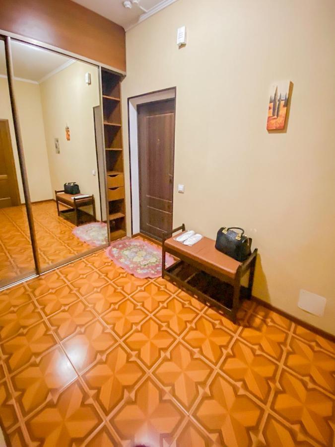 Rent Kiev Apartment 2 Min Metro Chernihivska Exterior foto